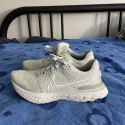 Women’s Nike React Infinity Flyknit 3