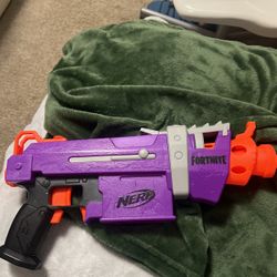 Nerf Fortnite SMG