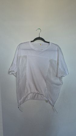 Women’s Korean Style Short-Sleeve Cinch Hem Blouse Top (Brand: Little Daisy (Made in Korea)