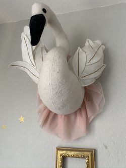 Flamingo head decor