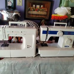 Vendo 2 Máquinas De  Costura En Muy Buenas Condiciones Casi Nuevas...A Buen Precio $400 Por Las Dos 