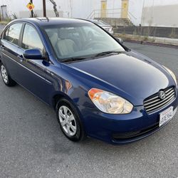 2010 HYUNDAI ACCENT 