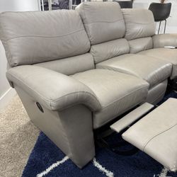 La-Z-Boy Reclining Sofa – Excellent Condition | $480 OBO