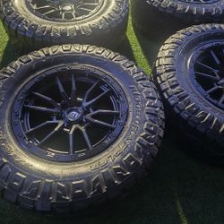 4 FUEL 20X9 WHEELS&TIRES LT37-12-50R20 NITTO TIRES $1600