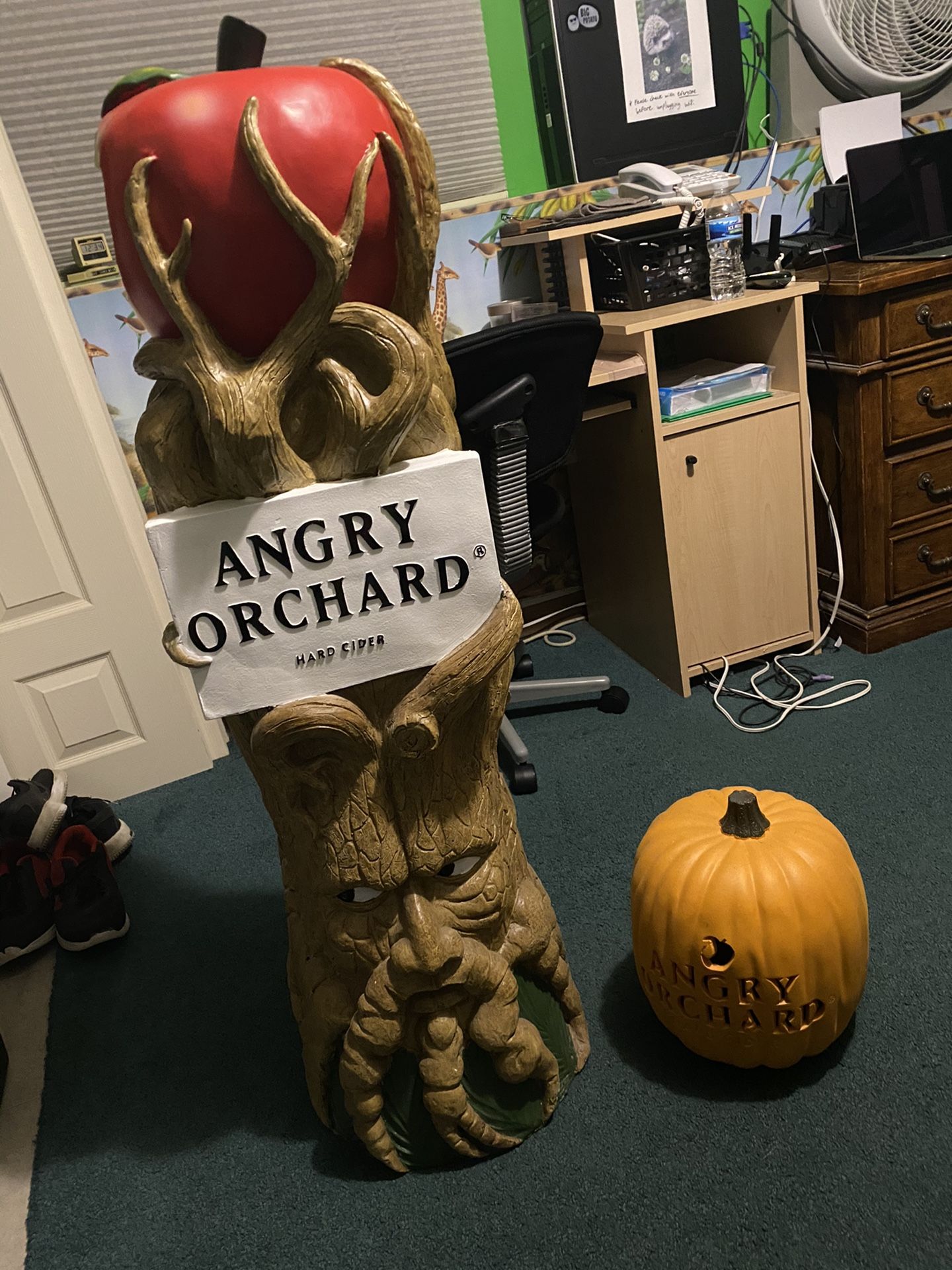 Angry Orchard Statue / Pumpkin