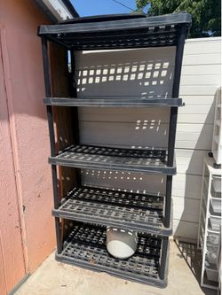 Storage rack