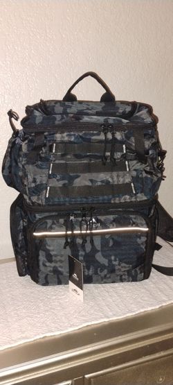 Fishing tackle backpack
