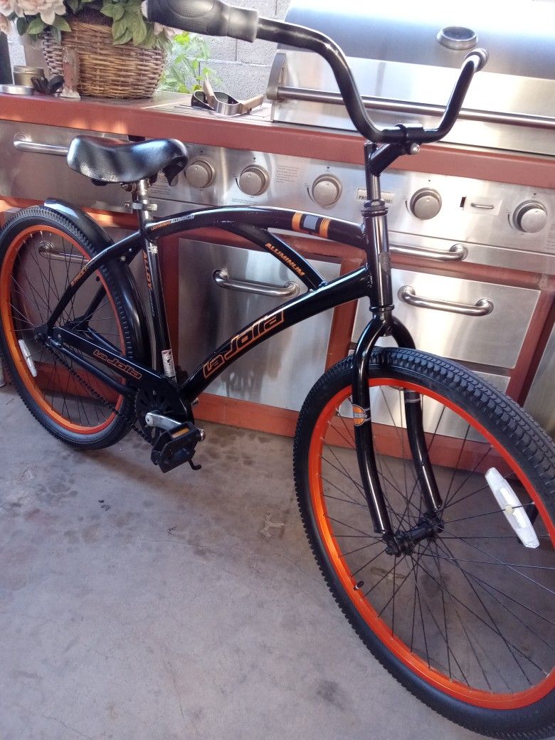 La Jolla Aluminum Bike Tires Size 26 Very Good Condition