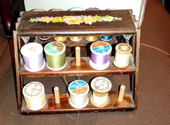 Vintage Thread Holder