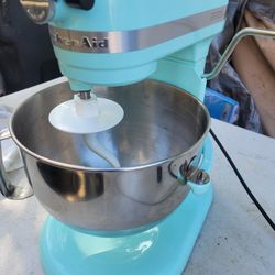 Kitchenaid Mixer  6 Qrt  
