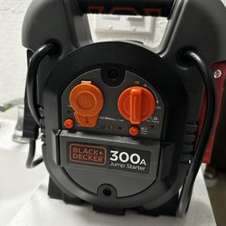Black & Decker 12 Volt Jump Starter 300 Amps