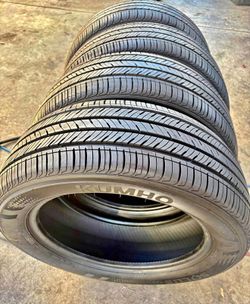 215/55/17 kumho Selling a set of 4 tires in excellent condition 🫡