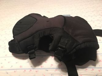 Infantino baby carrier