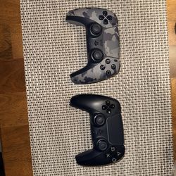 Two ps5 controllers