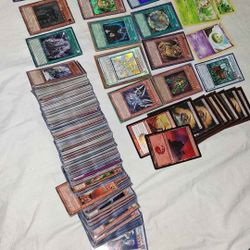 Pokemon,Yu-Gi-Oh,Magic The Gathering (LOT)