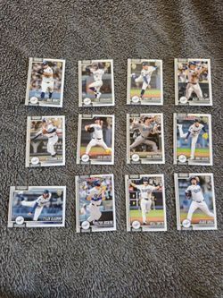 Topps LA Dodgers Baseball Card Lot (12 Cards)