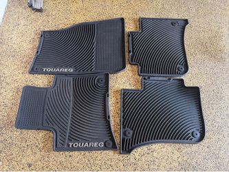 Volkswagen Touareg rubber floor mats