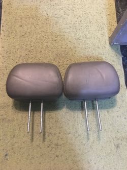 Grey 1999 Honda headrests