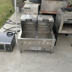 Restaurant Equipment 