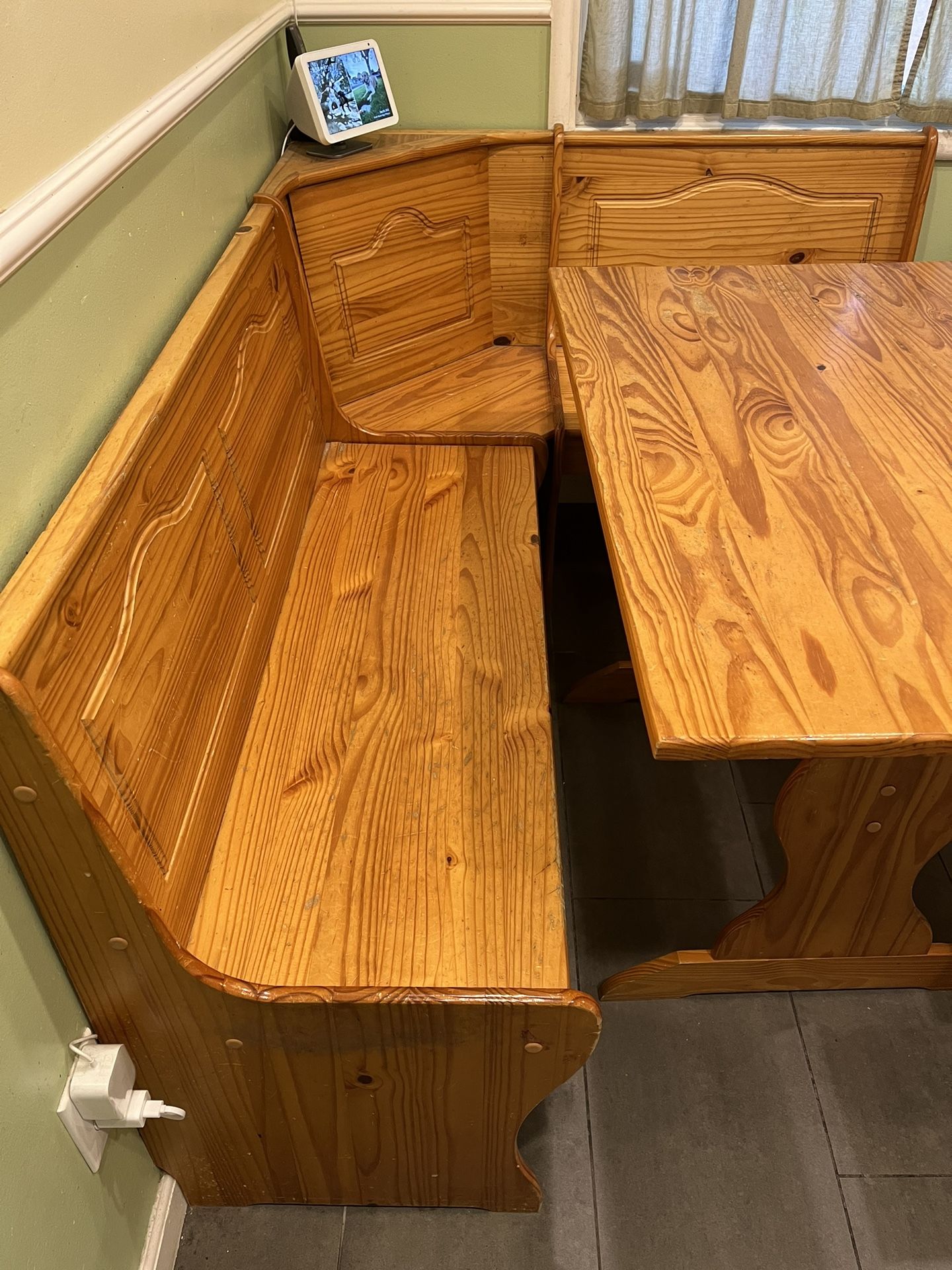 FREE Breakfast Nook for Sale in San Leandro, CA OfferUp