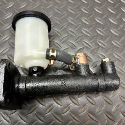 Brake Master Cylinder - #25-01563 / 472-01-143-12- Fits Toyota Celica & Supra