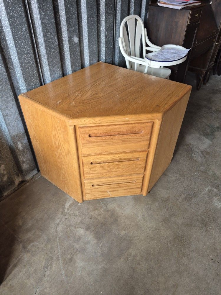 CORNER CABINET BASE