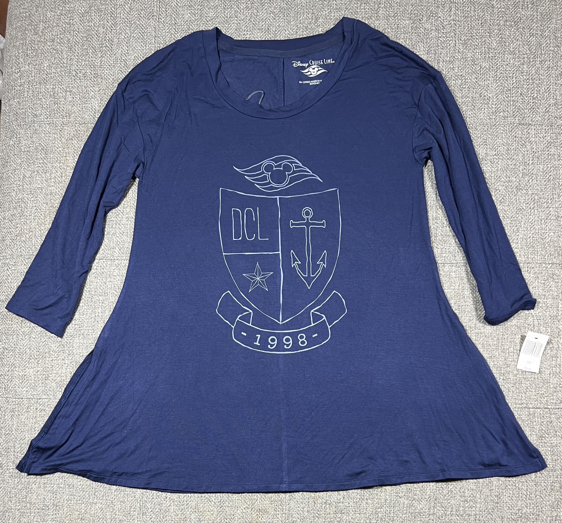 Disney Cruise Line Crest Navy Blue 3/4 Sleeve Tunic Shirt Women’s Size XS