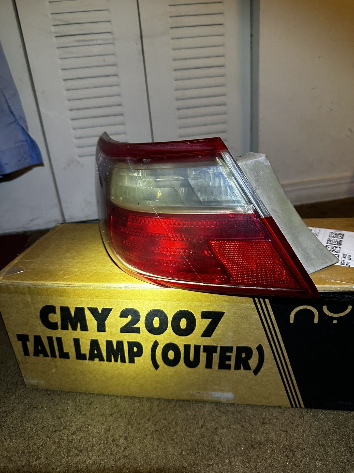 Toyota Camry Outer Left Tail Light