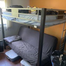 Bunk bed