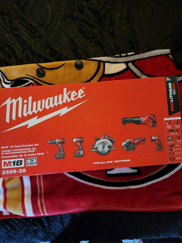 Milwaukee M-18 6 Tool Combo Kit