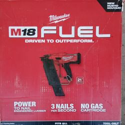 MILWAUKEE 21°LIKE NEW USED 1 TIME $300