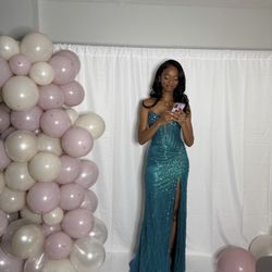 Green Sequence Prom Dress 