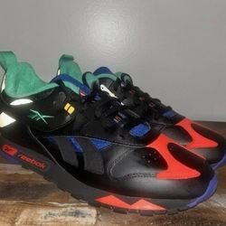 New Reebok  sz 12