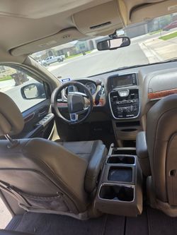 2010 Chrysler Town & Country