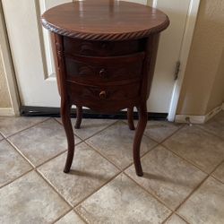 Vintage End Table With 3 Drawers 28” Tall 19” Round
