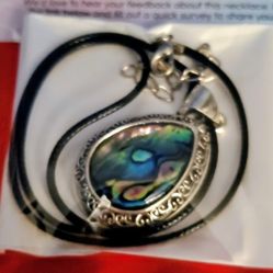 Aura Bloom Natural Abelone Shell Necklace 