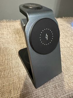 iPhone Wireless Charging Dock