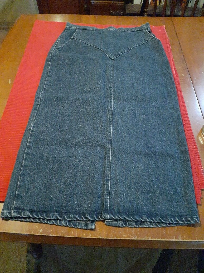 Vintage Long Denim Pencil Skirt. Size 11