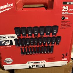 Milwaukee 1/2in. Impact Socket Set 