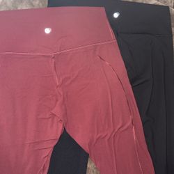 Lululemon Size 16 De Mujer $29.99 Cada Uno Each
