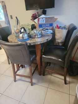 Kitchen Table  4 Chairs