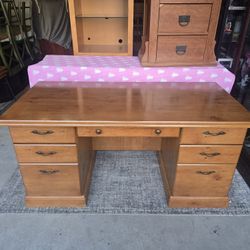 Executive 5 Drawer Office Desk