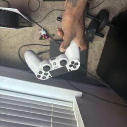 PS4 For Sale 140$ Hit Me !!!