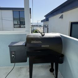 Traeger Tailgater