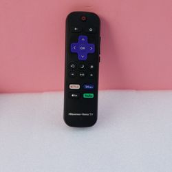 HISENSE ROKU TV IN REAL GOOD CONDITIONS 