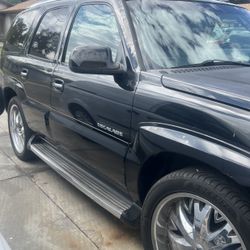 2003 Cadillac Escalade