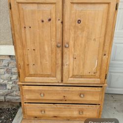 Closet/TV Stand/ Custom Kitchen/ Custom Closet/ Custom Bifold Doors / 