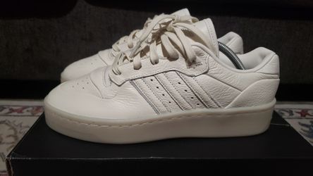Adidas Rivalry LUX - Size 9