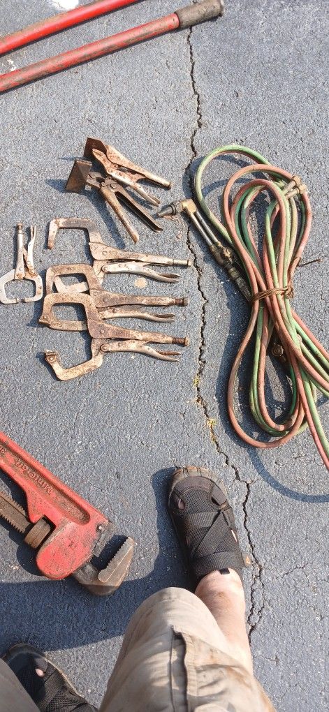 Welding Torch And Hoses 6 Vise Clamps