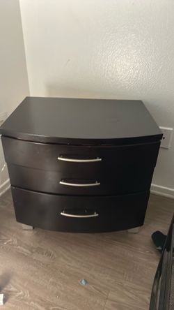 Night stand $10
